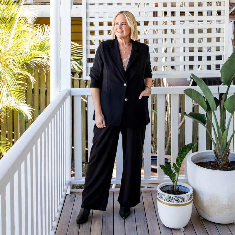 Styling You The Label Denyse stretch linen pant in black, made in Australia